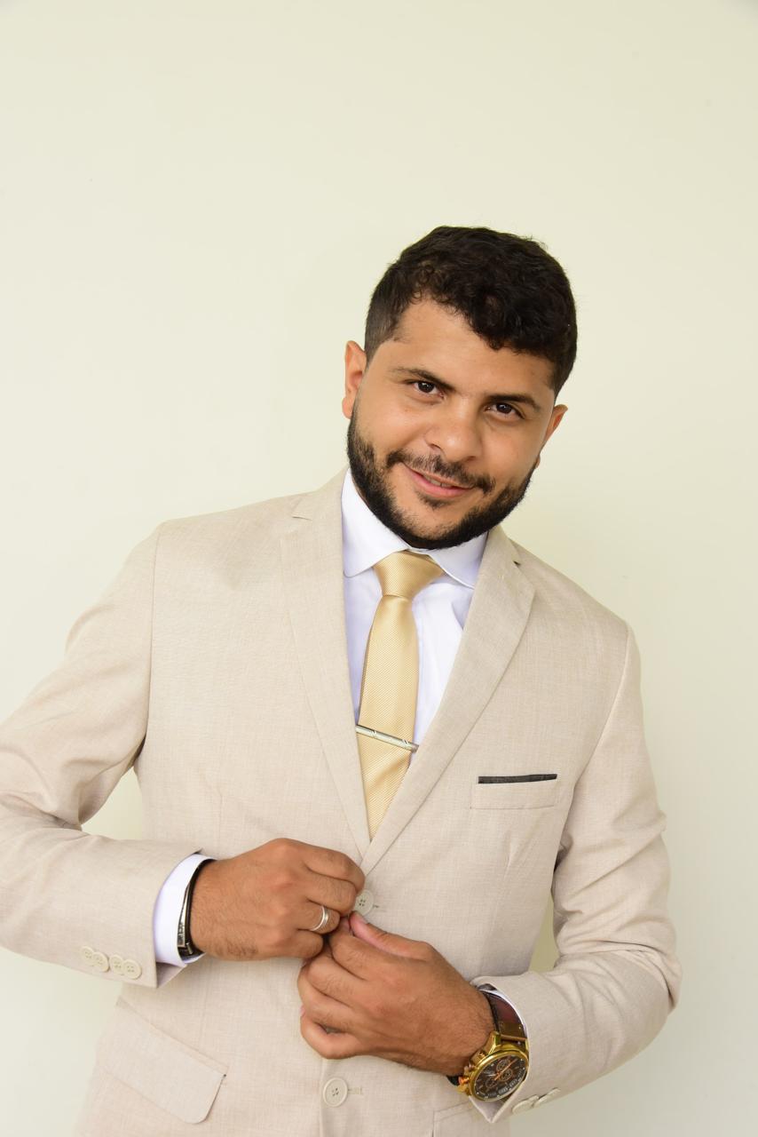Dr. Leonardo Felipe Carrijo Rodrigues